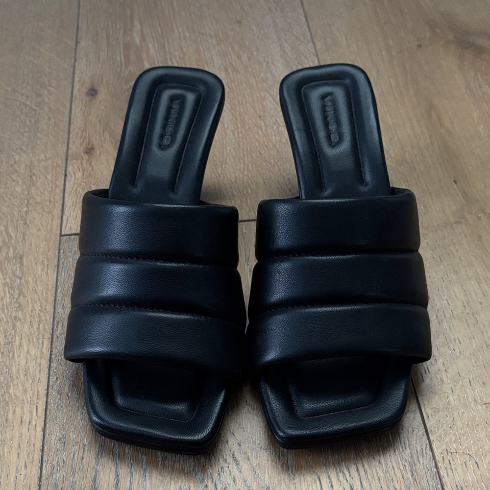 Vero Cuoio Black Leather Sandals